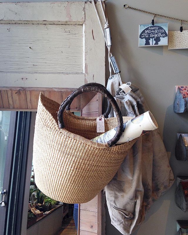 Amazing baskets are stocked & ready for fall farmers markets, busy days on the go, and for fall harvests!