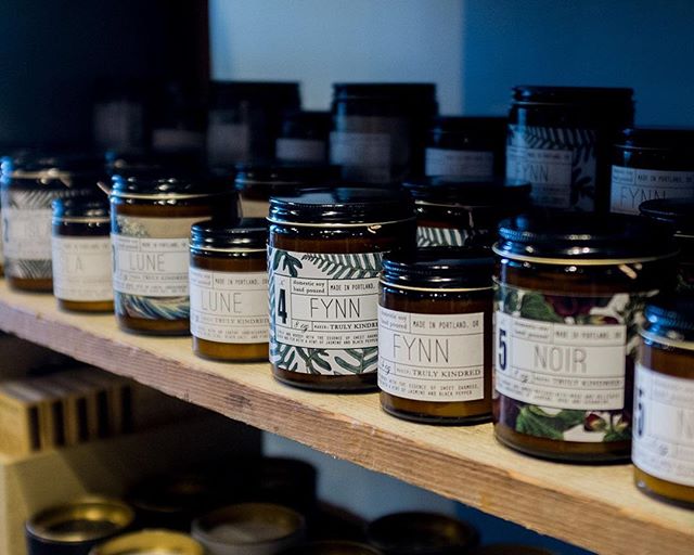 We often get asked about great local products here in the shop, and some of our favorites to suggest are @trulykindred candles! 6 dreamy scents, made locally by a female owned business.  It doesn't get much better than that.