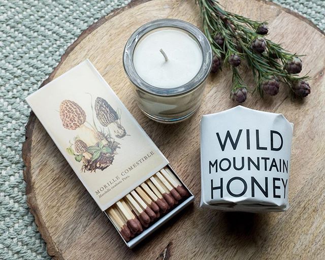 Definitely a summer favorite of all the ladies at Porch Light.  Golden honeycomb dripping with citrus notes, luscious black currant, and wild herbs.  Sounds delicious doesn't it?