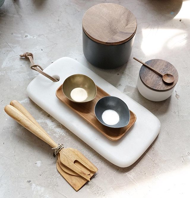 Who doesn't love good looking yet practical kitchen supplies? We're in love with these new stoneware containers and wooden cheese knives. We've got so many new homewares in the shop today!