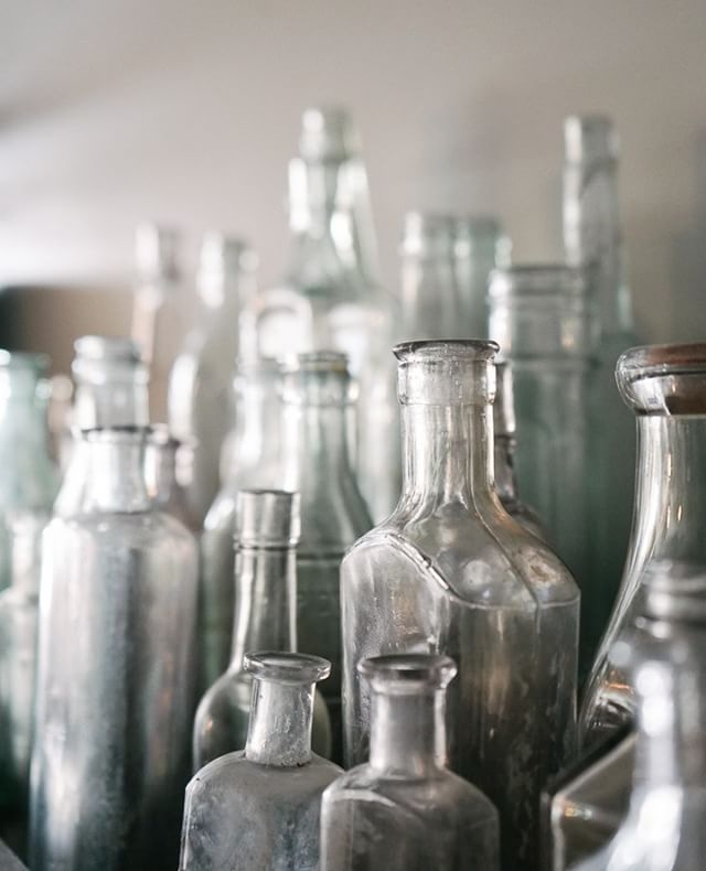 If there one thing we're crazy for over here it's vintage bottles!  Love those colors and shapes and fonts!