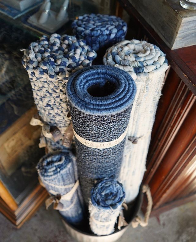 Lots of pretty blue hues in the rug department here.