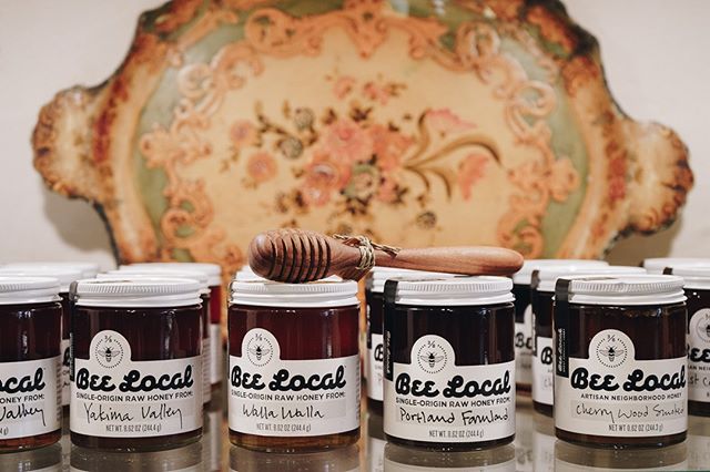 Perfect time of the year for a warm cup of tea and a spoonful of @beelocal honey .